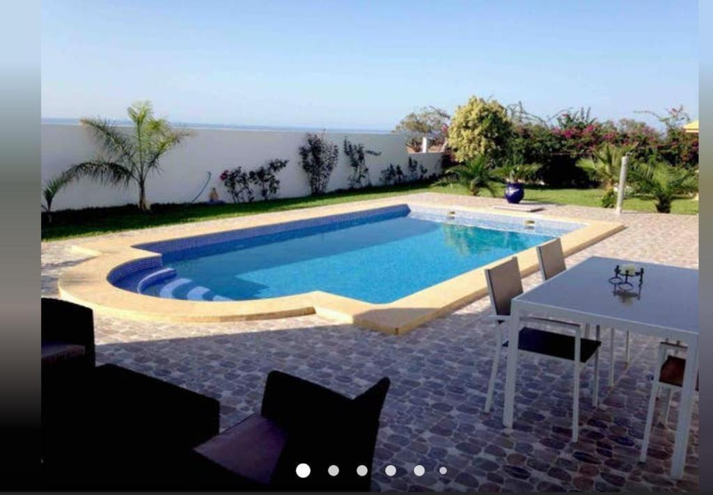 Villa Climatisee Avec Piscine Privee, Ras El Ma Bouarfaten Exterior foto